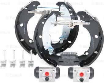 BOSCH 0 204 114 621 - Set saboti frana - allinparts.ro