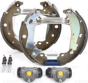 BOSCH 0 204 114 001 - Set saboti frana - allinparts.ro