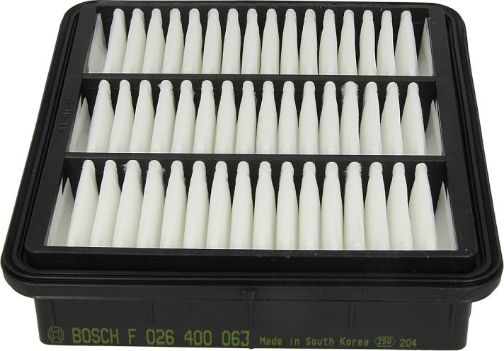 BOSCH F 026 400 063 - Filtru aer allinparts.ro