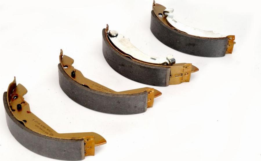 LPR 04670 - Set saboti frana allinparts.ro