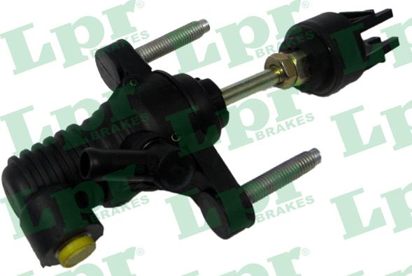LPR 7037 - Pompa centrala, ambreiaj allinparts.ro